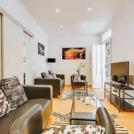 3 Bedroom In Baixa With River View Appartamento Lisbona