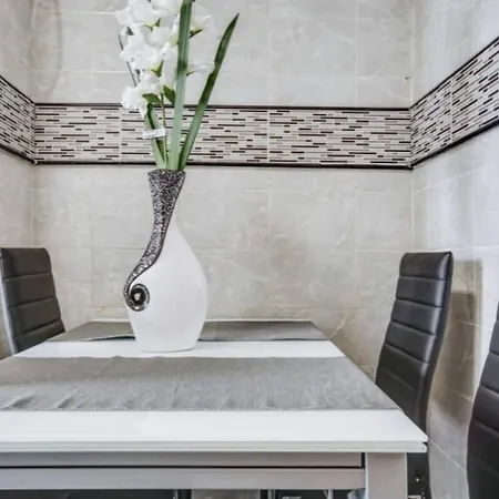 3 Bedroom In Baixa With River View * Lisboa