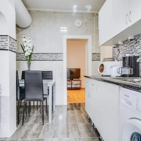 3 Bedroom In Baixa With River View Lisboa